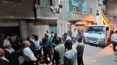 محافظ القاهرة: لجنة هندسية لمعاينة العقارات المحيطة بالعقارين المنهارين بحى حدائق القبة