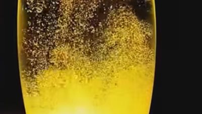 ترند الكركم يكتسح السوشيال ميديا.. تجربة ضوئية وفوائد صحية مذهلة