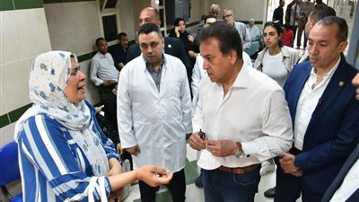 وزير الصحة يتفقد مستشفى مدينة نصر للتأمين الصحي