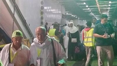 وزير السياحة يوجه بسرعة إنهاء ترتيبات عودة حجاج الحج السياحي البري من الأراضي المقدسة  