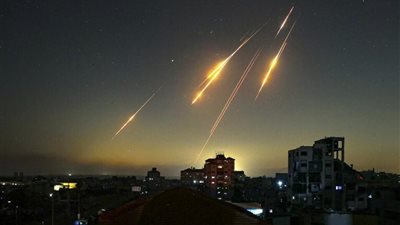 إسرائيل: القوات الجوية بدأت موجة من الهجمات على أهداف عسكرية في طهران