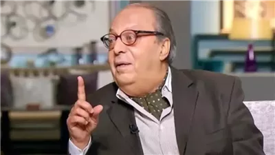 أسامة عباس: لم أشعر بالأمان في الفن.. وبدأت ممثلًا صدفةً