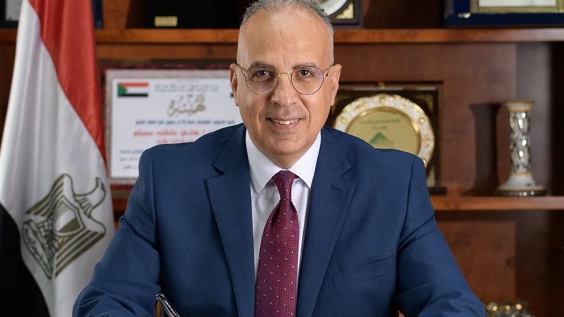 وزير الموارد المائية
