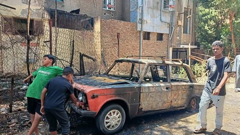 حريق يلتهم سيارة