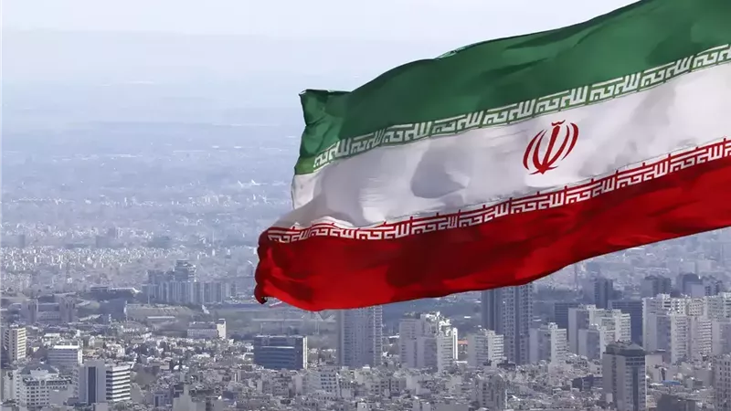 إيران