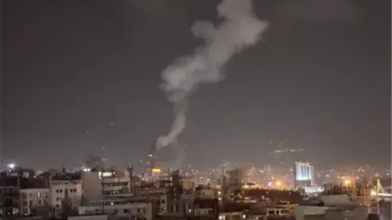 إطلاق صاروخ من اليمن