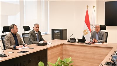 وزير الري يعلن إطلاق منظومة إلكترونية لتراخيص المياه الجوفية