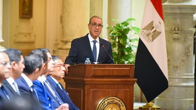 وزير الخارجية يُشارك في المائدة المستديرة الأولي لدعم القطاع الخاص وزيادة الصادرات المصرية