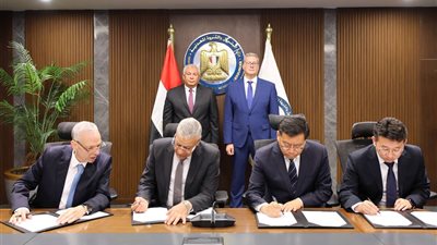 تنفيذ مجمع صناعي لإنتاج حامض الفسفوريك مع تحالف صيني بهضبة أبو طرطور