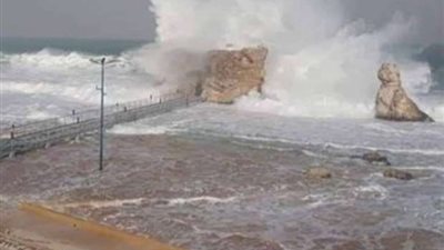 زيادة أعداد الغطاسين,, مصايف الإسكندرية تحذر المصطافين من ارتفاع الأمواج 