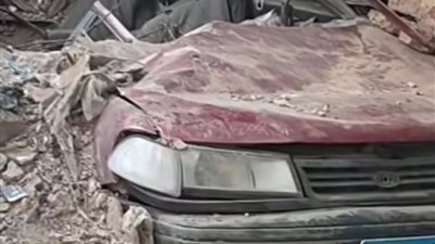 مفاجأة في انهيار عقار كفر الشيخ : الضحية كان داخل سيارته أسفل المبنى