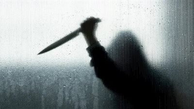 شاهدة تفجر مفاجأة في واقعة فتاة عين شمس : طعنت فرد الأمن وحاولت إحراق نفسها