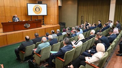 مهلة شهر لمصانع الأسمنت لتشغيل الخطوط المتوقفة وتلبية احتياجات السوق المحلي