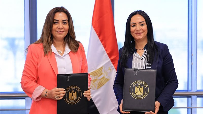 وزيرتا التضامن والتنمية