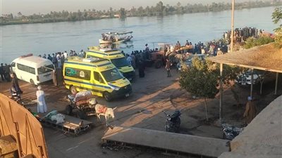 سقوط سيارة مواشي من عبارة نيلية في قنا.. والبحث عن شخصين مفقودين