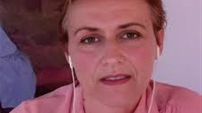 بعد فضيحة مها الصغير.. دعوة رسمية لرسامة دنماركية لزيارة مصر