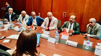 سيارات متنقلة بالمحافظات الحدودية لتوعية المواطنين بالتسجيل في منظومة التأمين الصحي الشامل