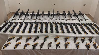 الداخلية تلاحق تجار المخدرات والسلاح في حملات أمنية بأسيوط ودمياط وأسوان