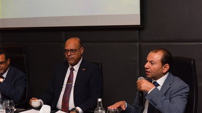 جبران: حريصون على تشريع يراعي معايير العمل الدولية.. ويحقق العدالة بين 