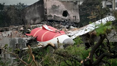 تحقيق أولي يكشف تفاصيل صادمة عن كارثة الطائرة الهندية