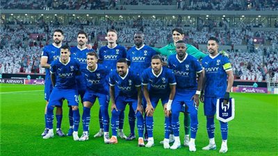 الهلال يحسم الكلاسيكو بثنائية ويواصل مطاردة صدارة الدوري السعودي