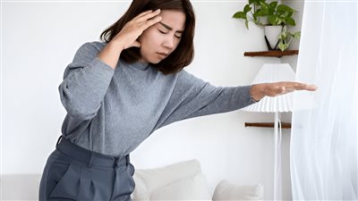 أسباب الشعور بدوخة عند الوقوف بسرعة..ونصائح للتعامل معها
