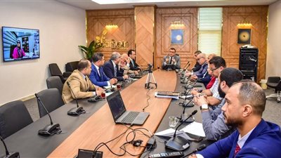 وزير الإسكان من العلمين: صيانة الطرق وتطبيق معايير السلامة أولوية في المدن الجديدة