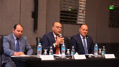 وزير العمل: قانون العمل الجديد يُحقق العدالة والتوزان بين صاحب العمل والعامل في 