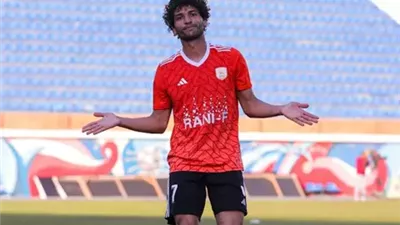 عمرو ناصر: أحلم بتحقيق لقبي الدوري وكأس الكونفدرالية مع الزمالك