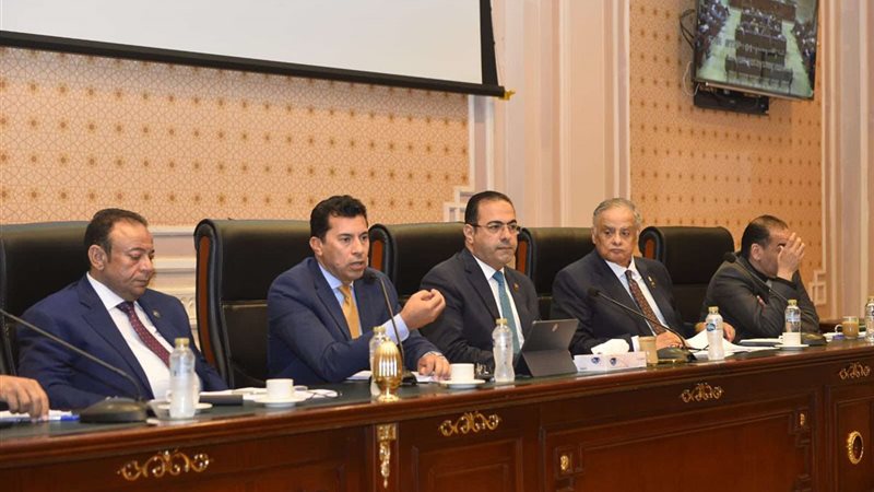 اجتماع لجنة الرياضة