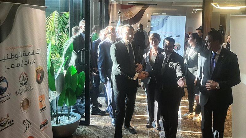 بدء الاجتماع التنسيقى