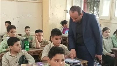 تعليم البحيرة تكثف جولاتها الميدانية لمتابعة انتظام الدراسة وانضباط المدارس