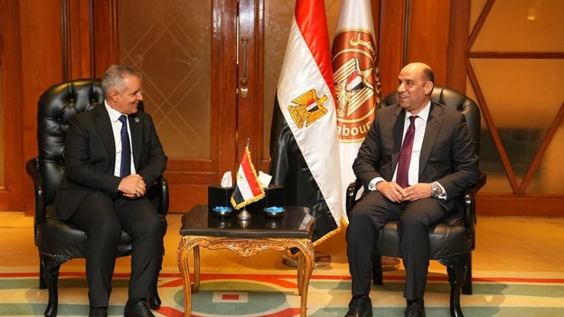 وزارة العمل 