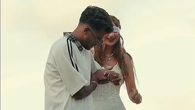 عصام صاصا وزوجته