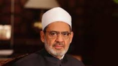 مجلس حكماء المسلمين يدين استهداف مكة المكرمة ويحذر من تسييس المقدسات
