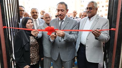 محافظ سوهاج يفتتح أعمال تطوير ورفع كفاءة مركز التطوير التكنولوجي بحي الكوثر 