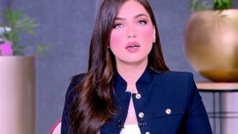 الإعلامية ياسمين
