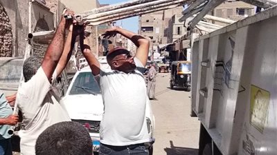 حملة مكبرة للرقابة على الأسواق والمطاعم ورفع الإشغالات المخالفة بسوهاج