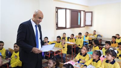وزير التعليم يتفقد مدارس المنيا.. توجيهات جديدة لخفض الكثافات والقضاء على الفترة المسائية
