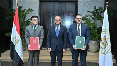 وزير الاستثمار يشهد توقيع محضر دراسة جدوى تطوير مركز القاهرة الدولي للمؤتمرات بالتعاون مع الصين