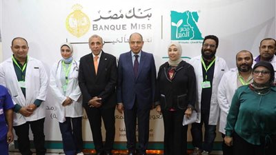 400 مستفيد و20 كرسيًا متحركًا ضمن قافلة «مصر الخير» لدعم ذوي الإعاقة بالمنيا