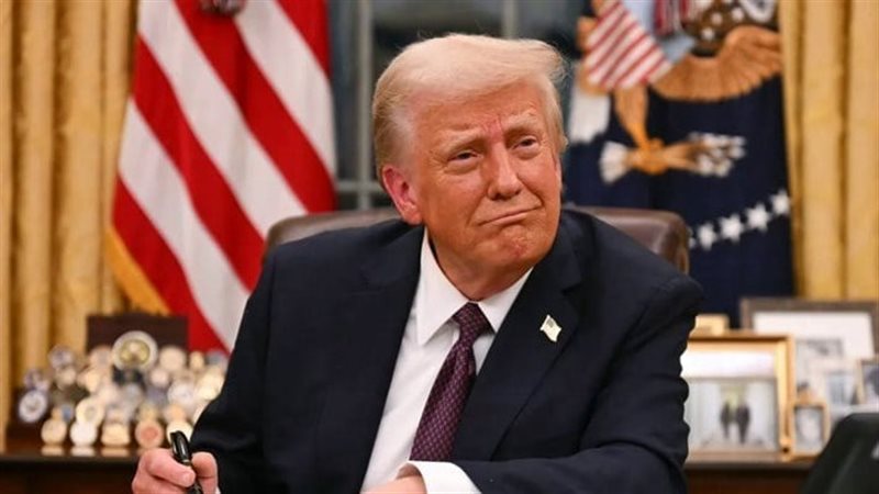 الرئيس الأمريكي دونالد