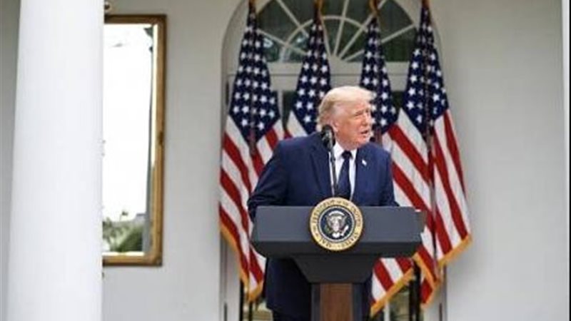 الرئيس الأمريكي دونالد
