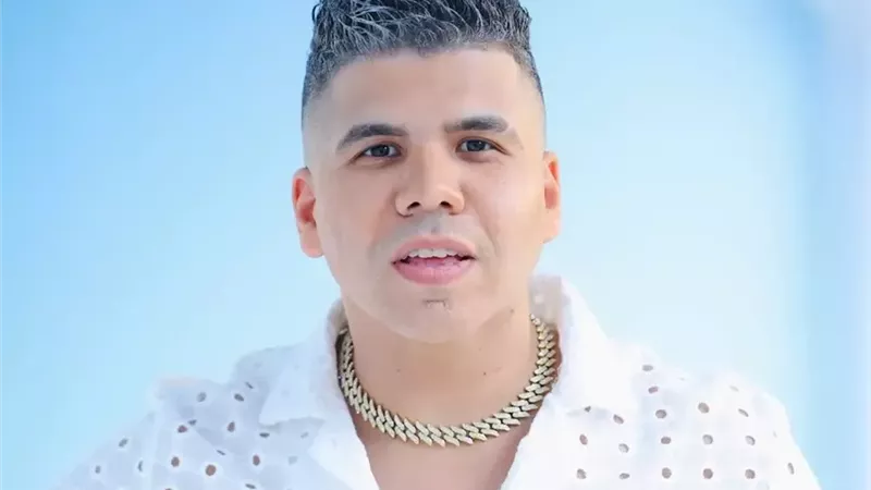عمر كمال 