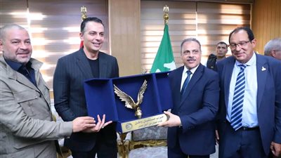 «مستقبل وطن» يتكفل بسداد المصروفات الدراسية للطلاب غير القادرين خلال جولته في محافظة الشرقية