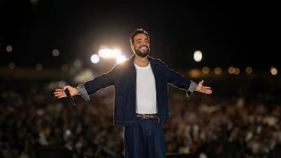 «ليلة ورا ليلة».. رامي جمال يشعل حفله في الإسكندرية