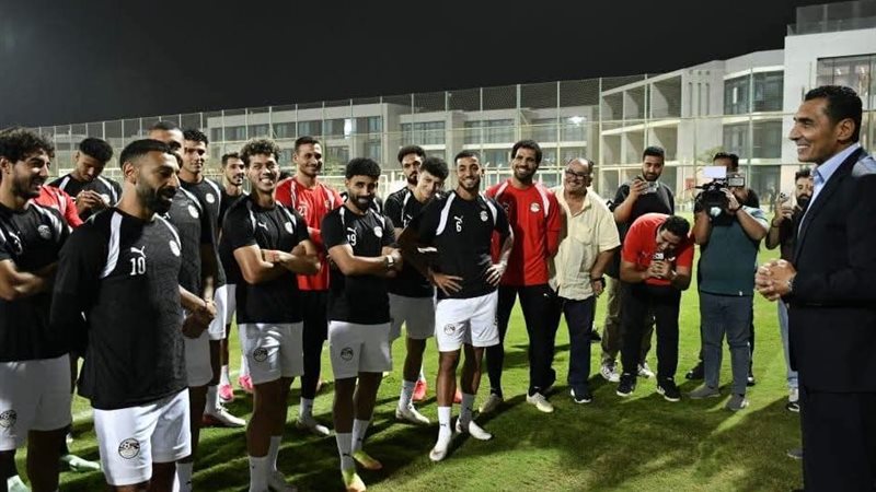 وزير الشباب والرياضة