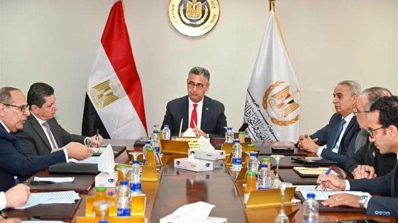 وزير التموين 