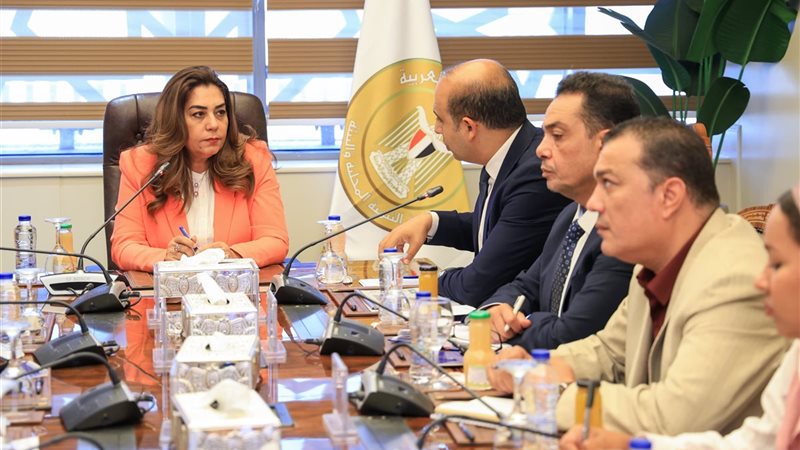 الدكتورة منال عوض