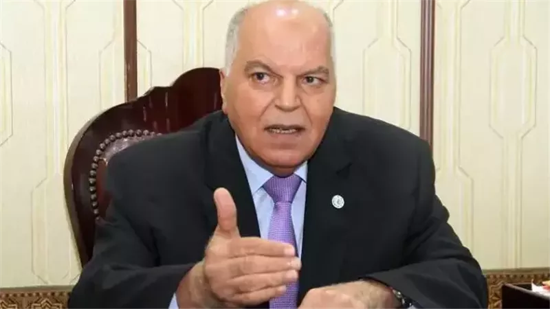 خلف الزناتي نقيب